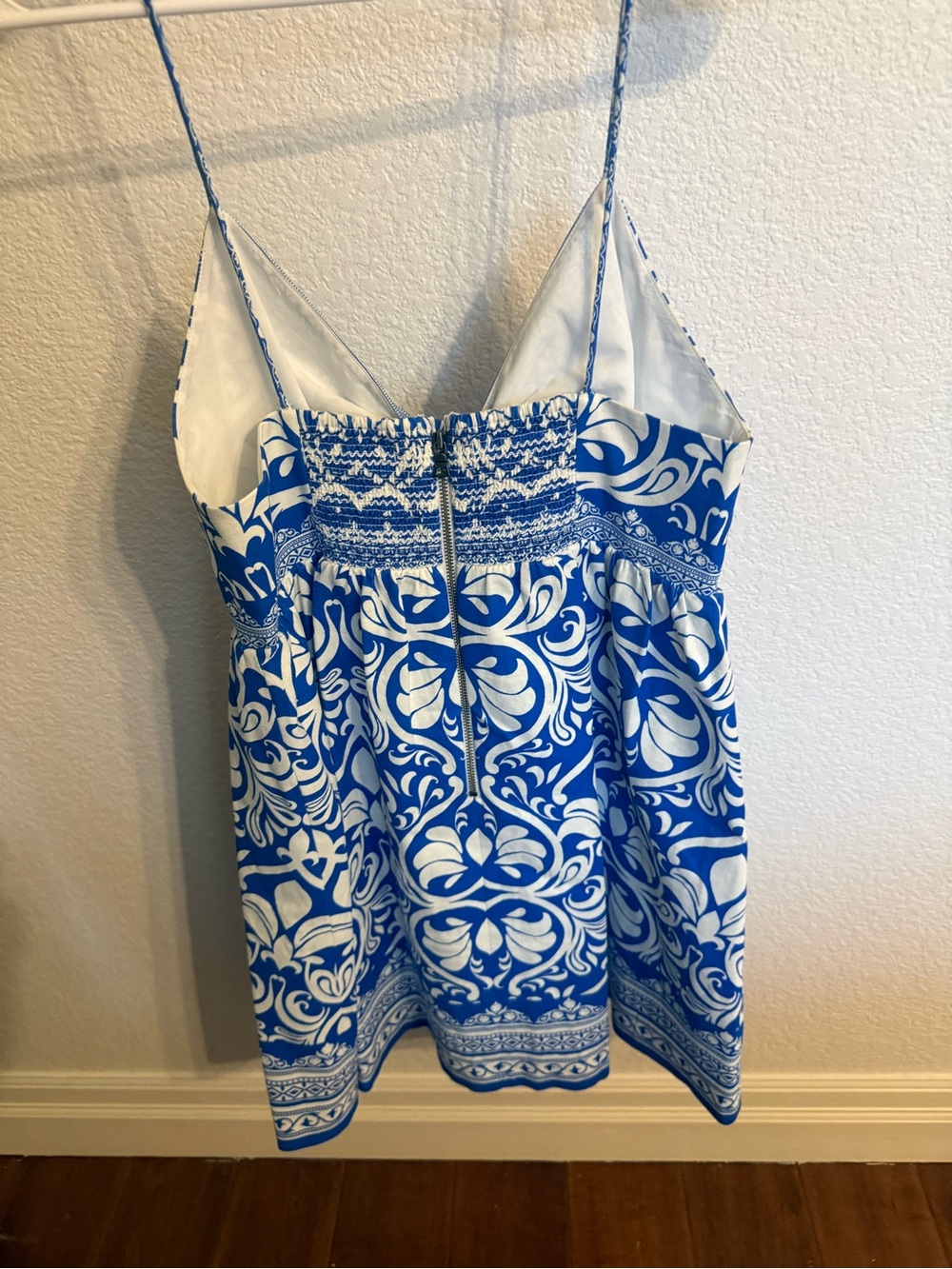 Alice + Olivia Melvina Bow mini dress - Picture 3 of 3